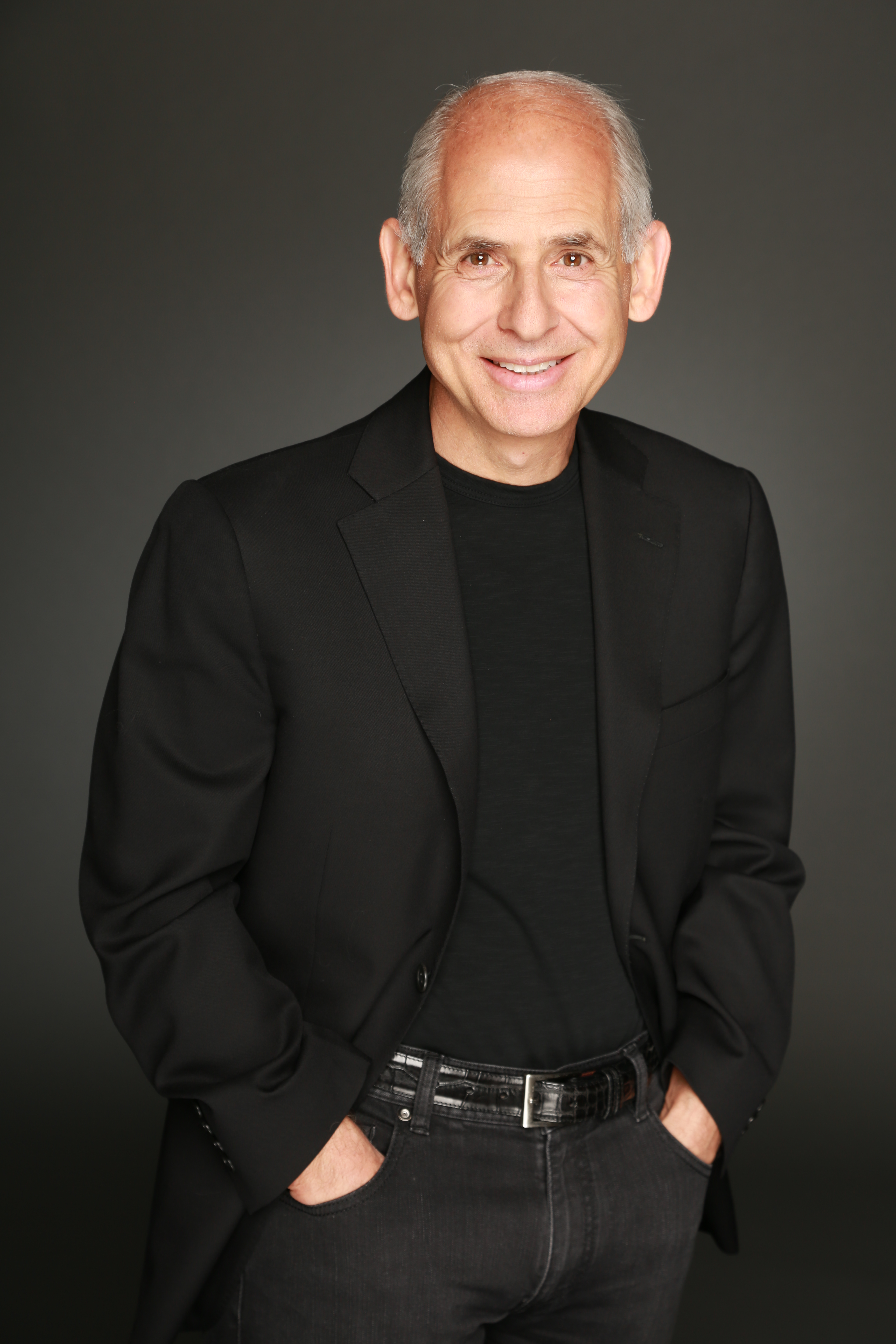 Dr. Daniel Amen headshot