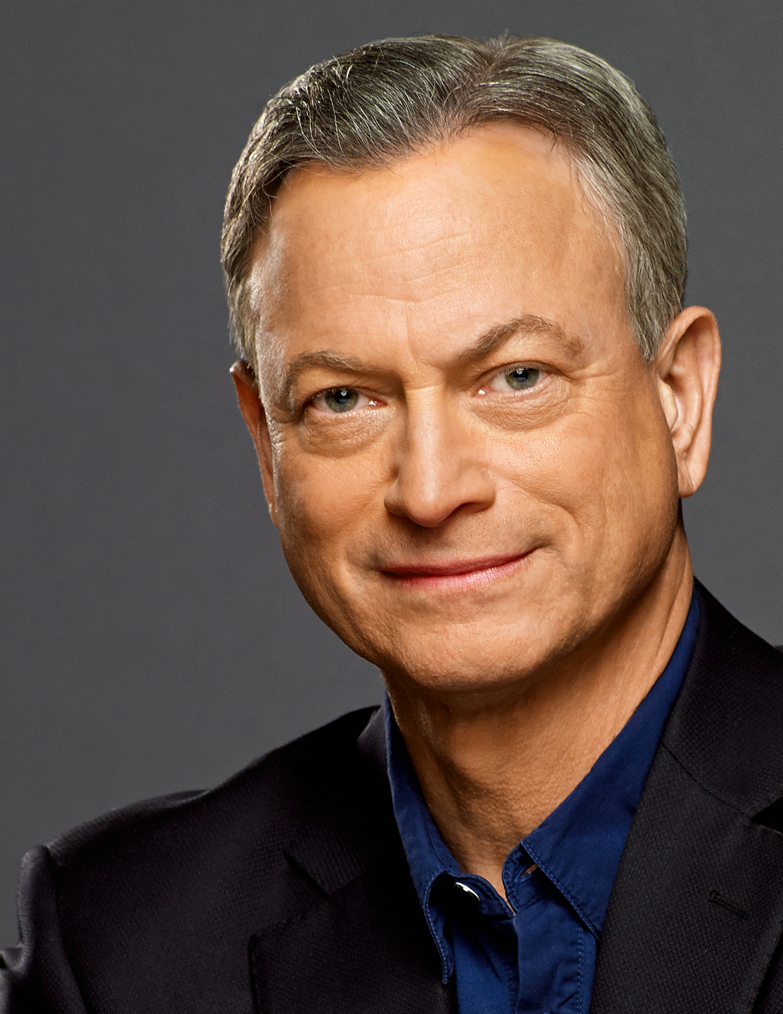 Gary Sinise headshot