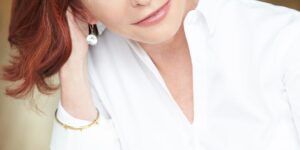 Beth Minardi